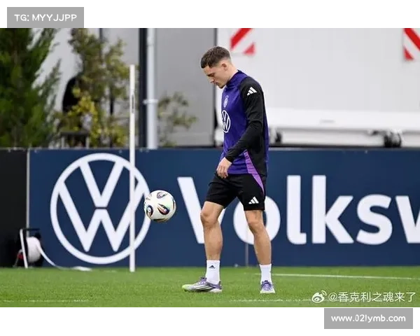 维尔茨训练后继续加练展现积极态度为球队树立榜样